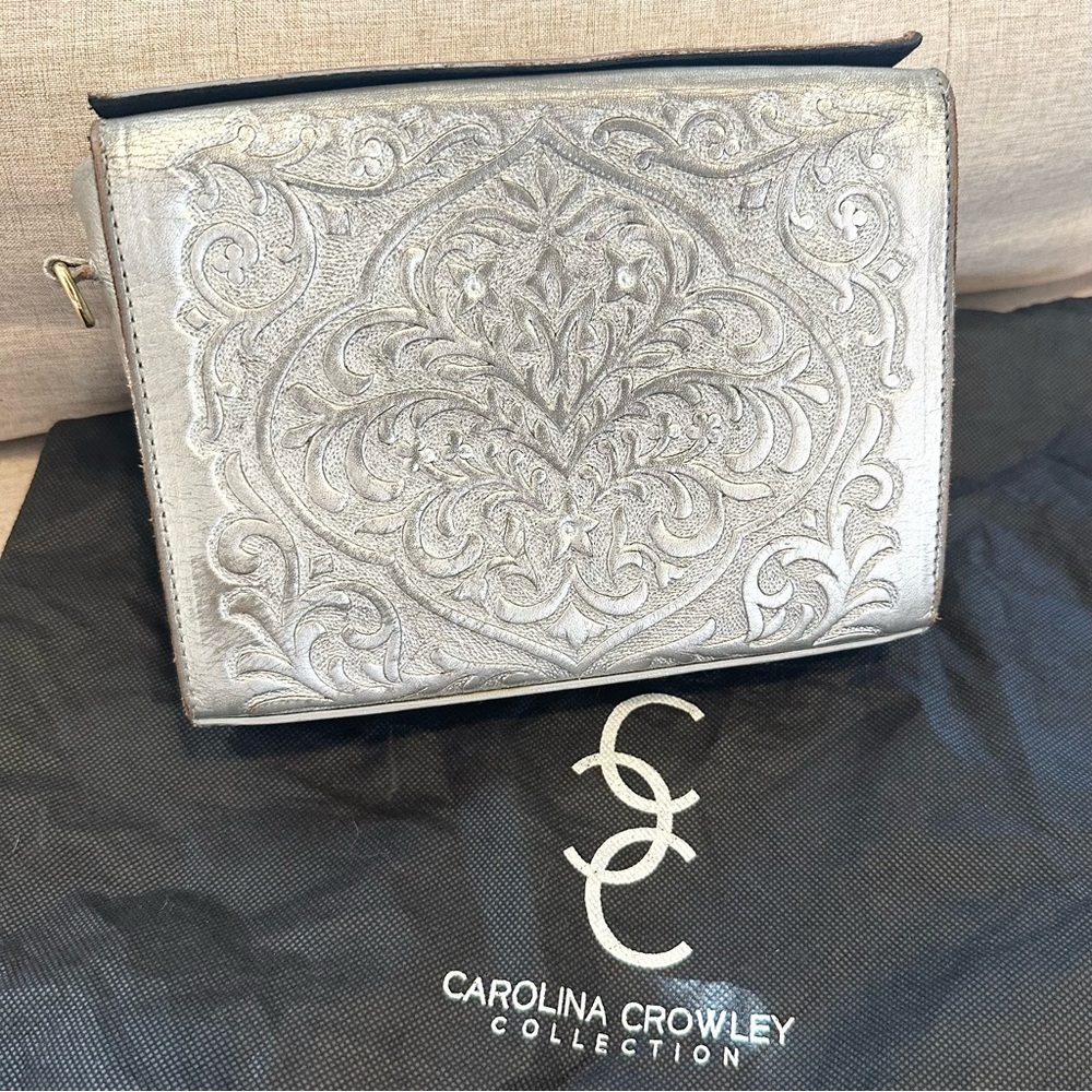 Carolina Crowley Chiseled Tooled Leather Silver Clutch Purse
